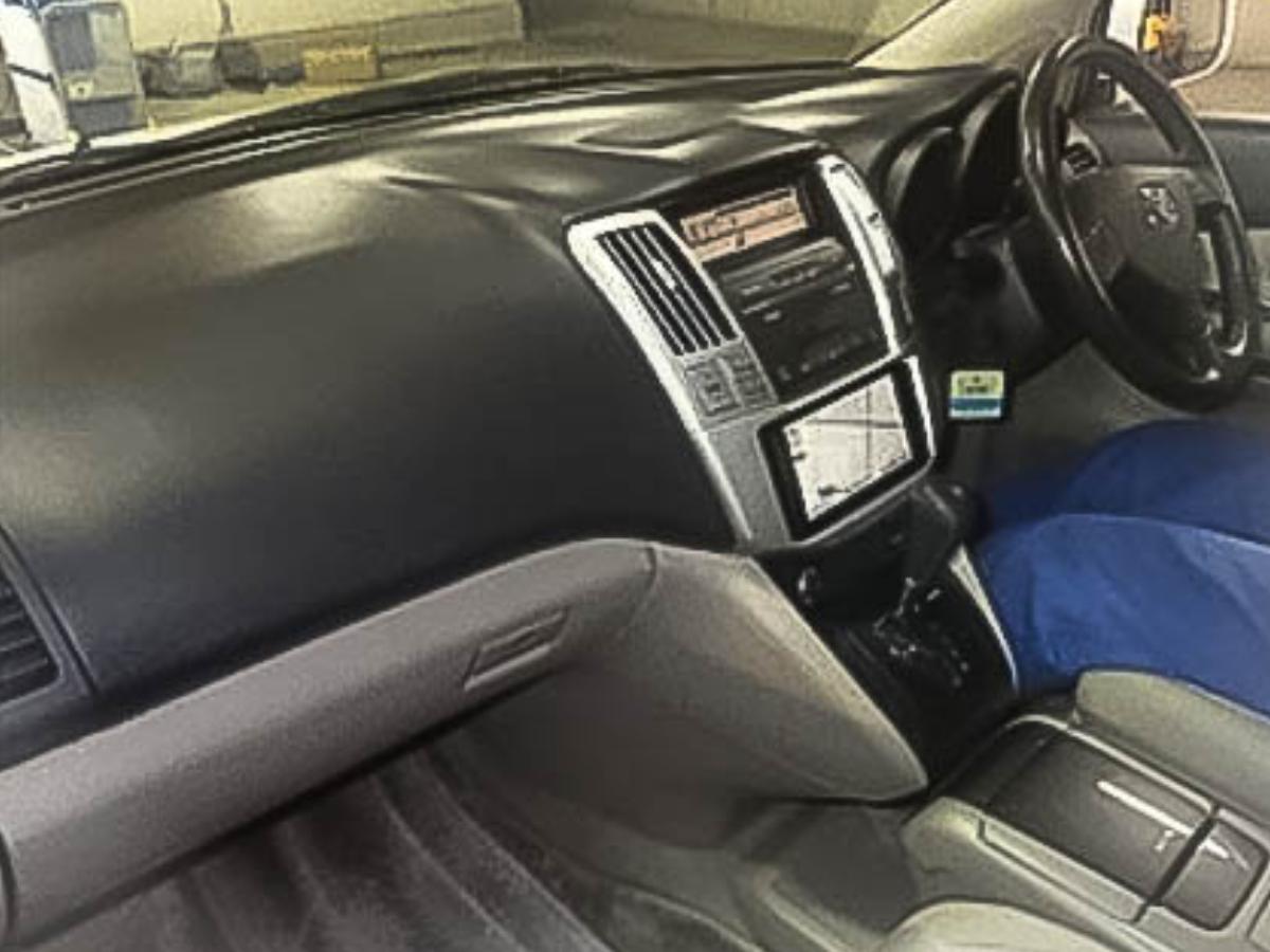ImportYourCar1's tweet photo. This Harrier Hybrid goes to Christchurch.
Toyota Harrier Hybrid L 2006 in pearl white, 3,3L, Auto, done 87,420 kms. Auction grade 4C. Around $12,340 to import.

Buy your next car at https://t.co/wYA8pq39EU

#Toyota #Harrier #Hybrid #L #ImportYourCar #Japan #NZ https://t.co/5iH4dQQzEo