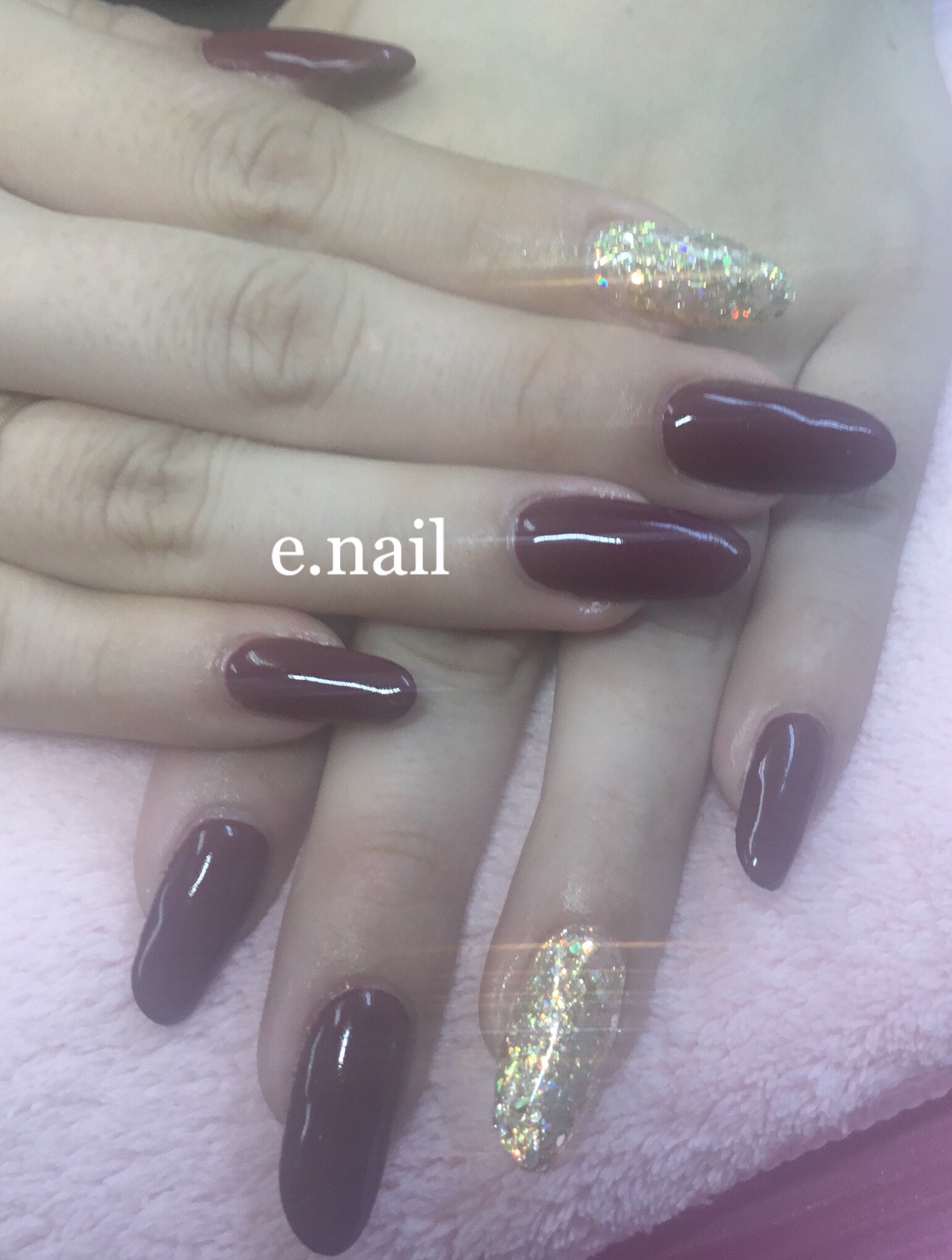 Eri お客様ネイル ボルドワンカラーシンプルネイル ボルドーネイル ワンカラーネイル ホロネイル ジェルネイル プライベートネイルサロン お子様連れ大歓迎 東林間4 8 2ヒロロイヤルハイツ３ｆ 相模原ネイルサロン 東林間ネイルサロン 相模大野