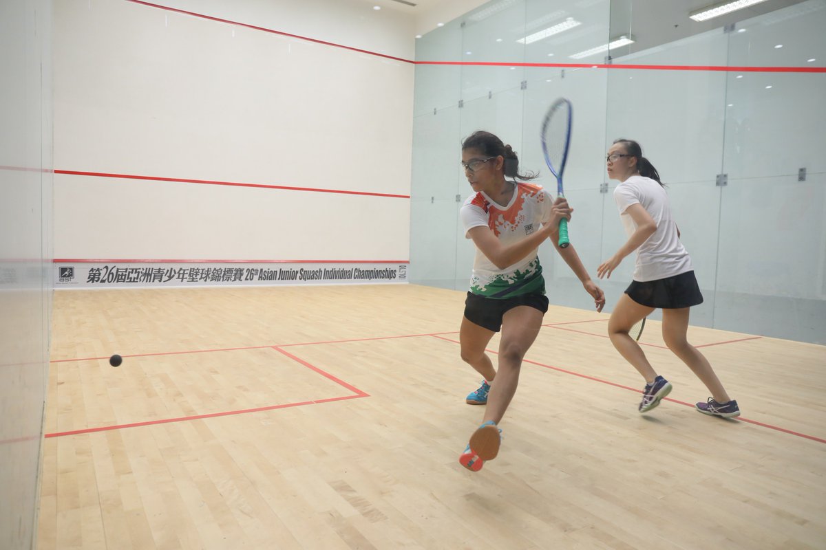 #asianjuniorchampionships2019 BU15 SF

Yuvna Gupta (IND) vs Tse Yee Lam Toby (HKG) (9),7,7,9 (29mins)