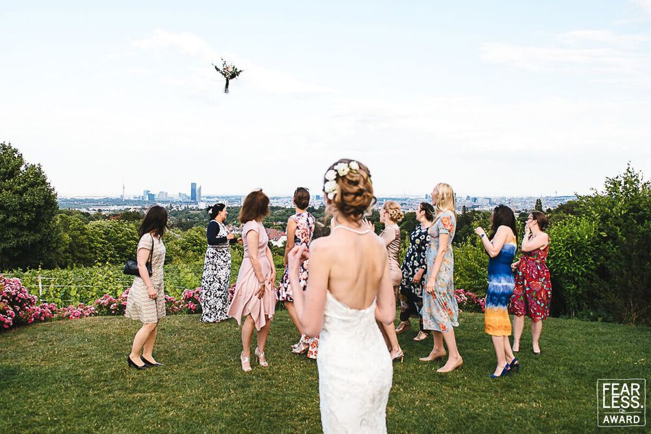 7IvoryBrides's tweet photo. Love is in the Air #SummerWeddings #SevenIvoryBrides #FusionWeddingPlanner #BridalBouquet Photo: Lukas Bezila Photographers - Courtesy of Fearless Photographers - Via Huffington Post https://t.co/yt6k6BxnqP
