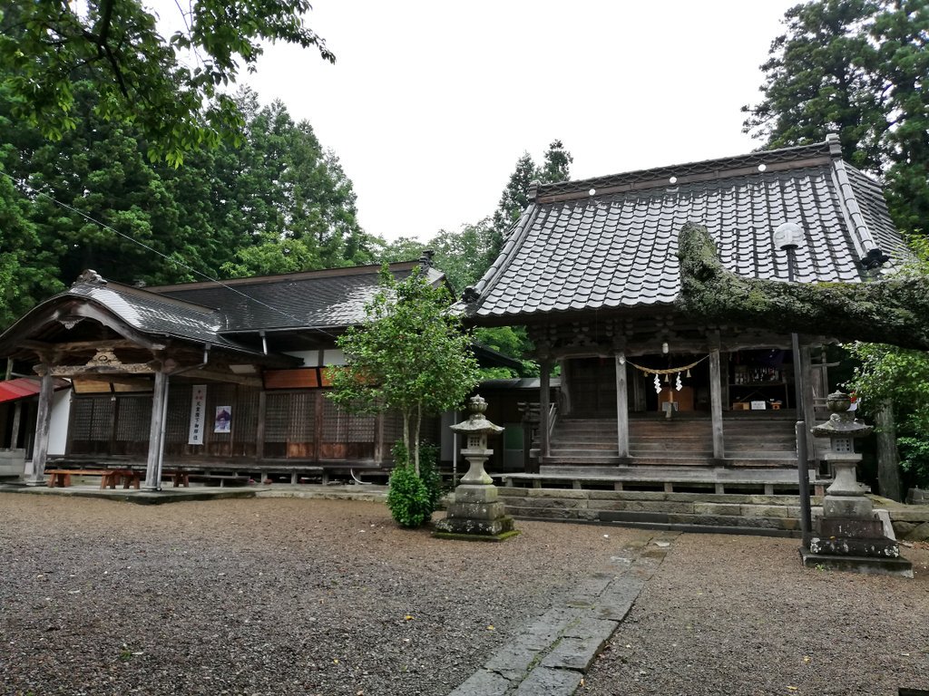 服部の大将 狩野英孝の実家 櫻田山神社参拝 神主さん不在で御朱印貰えませんでした 狩野英孝 櫻田山神社 参拝 ミヤギケンタウルス って何