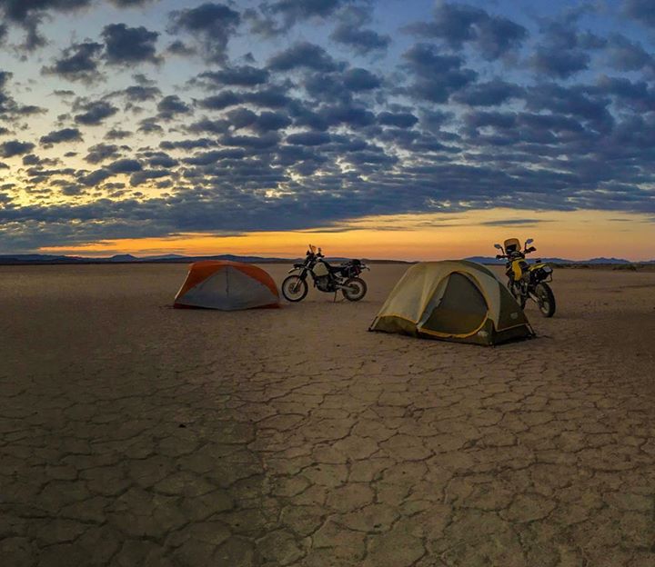 MoskoMoto's tweet photo. "A sunrise that will get me out of my tent every time." -  by photographer-filmer Mark Newton @skyhighperspectives 📷

#moskomoto #reckless40 #motocamping #deathvalley #motography   #advrider #dualsportadv #dualsportlife #advmoto #adventurerider #adventureriding #dualsport https://t.co/wXFf5tz5JZ