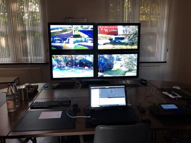 JohanVerschaeve's tweet photo. Het evenementenseizoen is weer begonnen. Jullie zorgen voor de sfeer, wij voor de veiligheid! Inzet van #camerabewaking door @PZMeetjesland met #CP_OPS in @StadEeklo . #Tech4Good https://t.co/U140DJFPXN