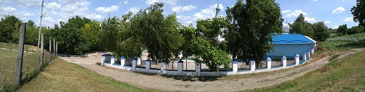 cityus's tweet photo. Церковь в селе Воронково - #Рыбница https://t.co/Rrr7bL08M8