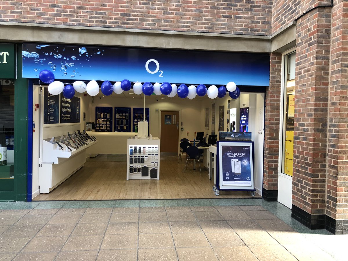 Come visit O2 #castleford @Carltonlanes today to get a free tariff check &amp; make sure you're not paying too much, regardless of what network you're on!!!
<a href="/DanMawson_/">Dan Mawson</a> <a href="/daleclark22/">Dale Clark</a> <a href="/lindasfjones/">Linda Jones</a>