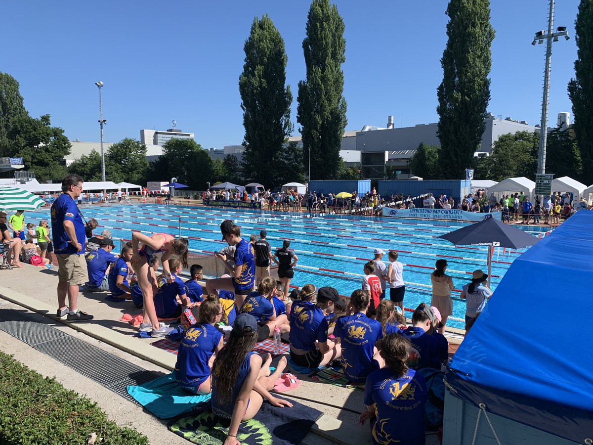 The first session has just started, the swimmers are loving the sunshine ☀️ and they’re ready to race @CardiffSwimClub @Cardiffswimmers #Stuttgart19