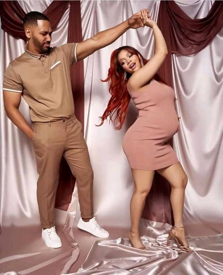 Jodaxjoseph's tweet image. I don't think you need to be naked to take a maternity shoot 🤗🤗?