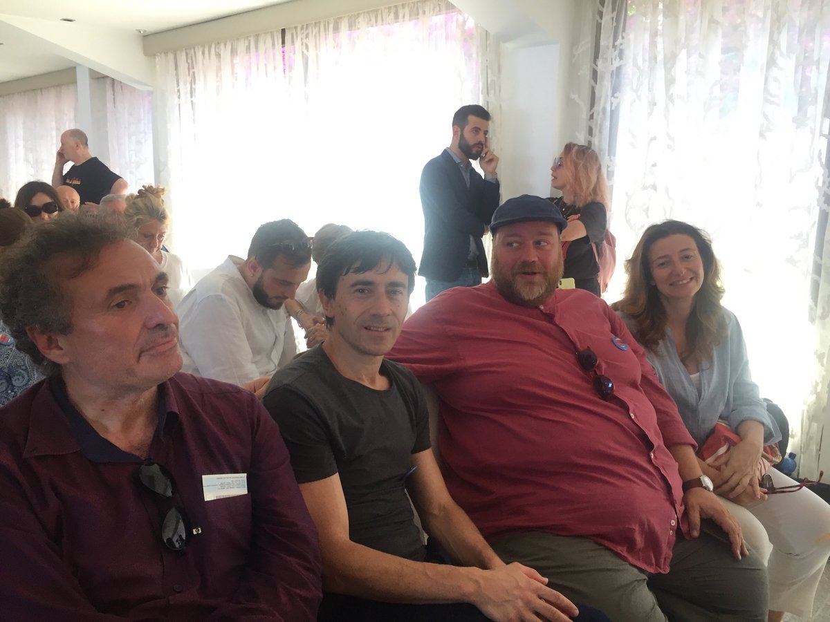 lvella73's tweet photo. #nastridargento2019 #Taormina conferenza stampa di presentazione dei premi dei giornalisti del #cinema. Il film di Bellocchio in pole position. #StefanoFresi premio come miglior attore comico. Stasera gran galà ⁦@TgrSicilia⁩ https://t.co/8LRraeagrL