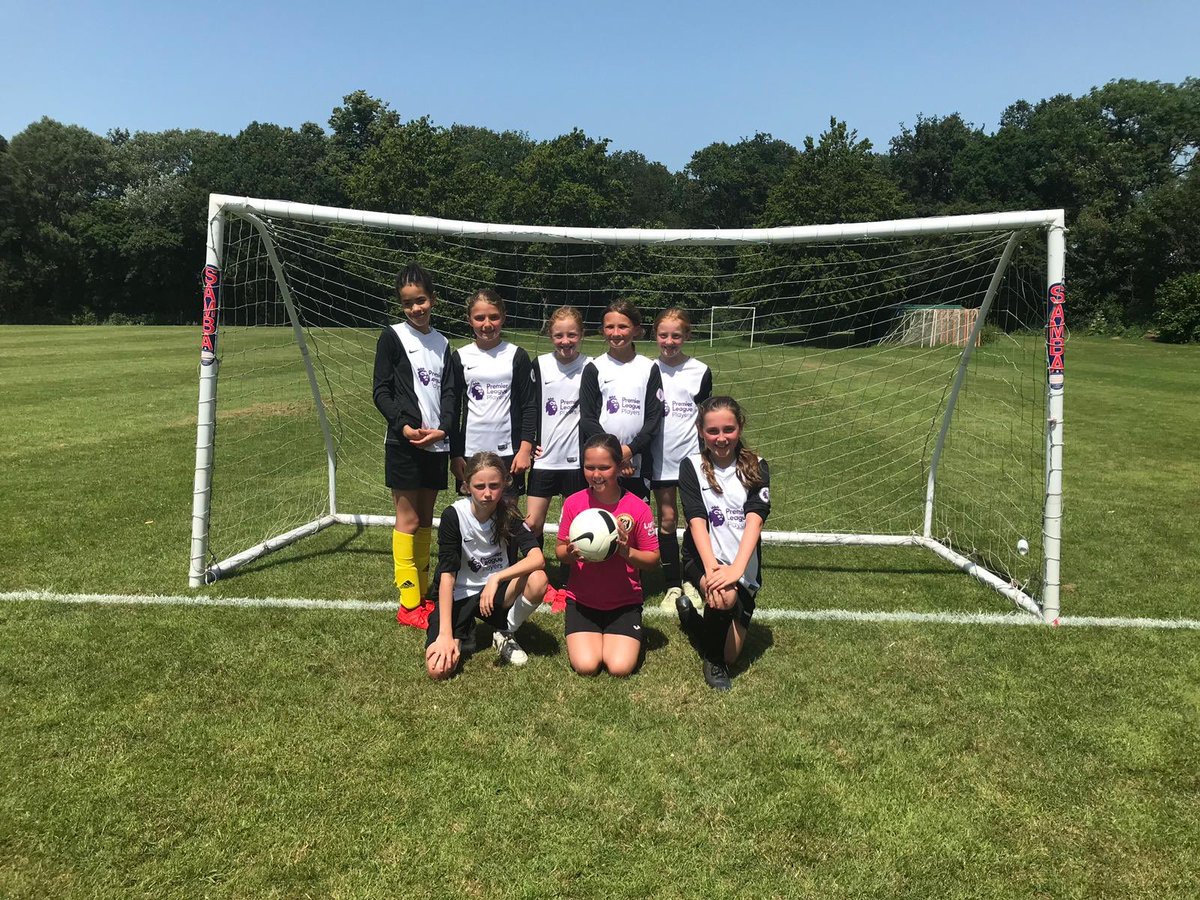SCOS_Lupita's tweet photo. Well done to our Year 6 girls who got to the Quarter-Finals and missed out in a thrilling penalty shoot out!
We are so proud of these group of girls who demanded that they had their own team. The progress in Womenβs Football has been amazing and these girls are the future. β½οΈ https://t.co/XTwqaDMr3W