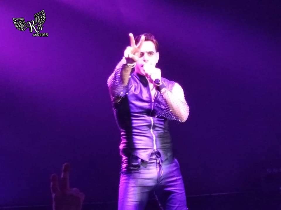RoyAngels90s's tweet photo. Te amamos 😍😍😍 @roypizarro

#BackInTimeTour

📷: @stephlezama https://t.co/4nezRJ5KTB
