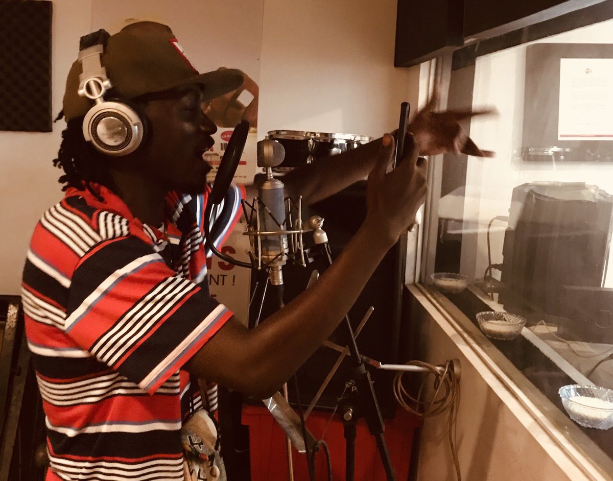 ryotajonen's tweet photo. Day 2 with West African musicians: creative sessions🎶 Civil society needs this creative energy. @AfricanMovemen1 @YIAGA @MoveDemocracy https://t.co/GPGlRC8VhS
