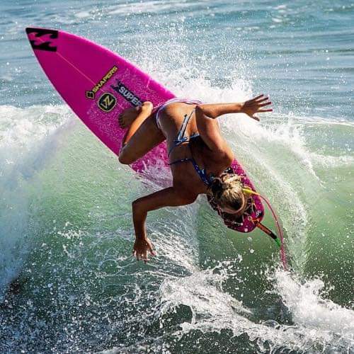 surf_and_sun's tweet photo. #surf #surfest #competition #AUSOPENOFSURF 💛🏄♀️ https://t.co/xAZWuGclRy