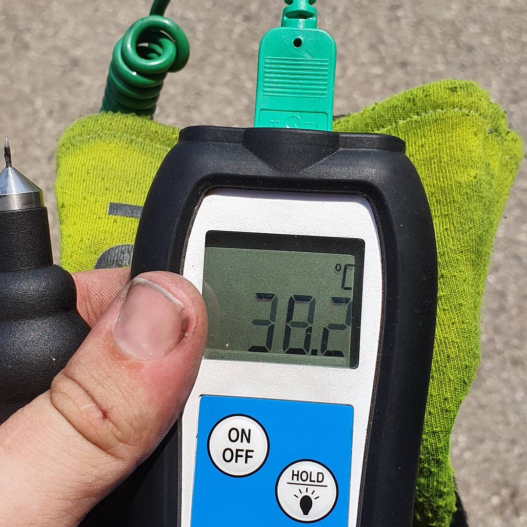 It's a hot one this week. We are at Mugello in Itally with our friends Nielsen racing for the Ultimate cup. Clocked 38° in the sun for quali yesterday. Today it's slightly cooler for the race! #motorsport #lmp3 #tracksupport @normaautomotive #norma #racecar #theshowmustgoon