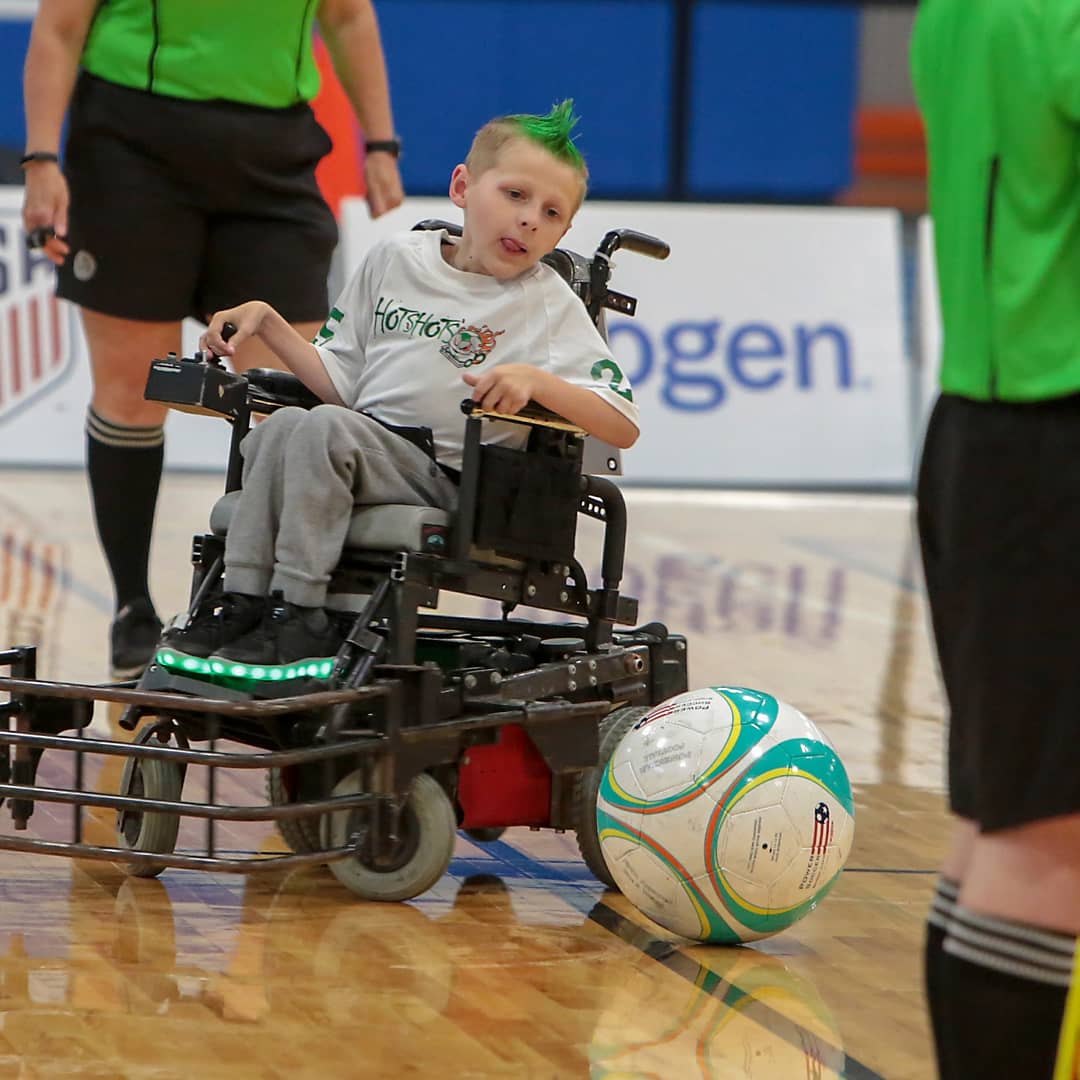 HotShotsPower's tweet image. Shout out to all the new Hot Shot members who just recently finished their first full season with the Hot Shots! "Little" Luke #25, "Big" Luke #6, Lizzie #1, &amp;amp; Shelby #26.

Photos credit @DavidArnold58

#MKseries19 #soccer #newfriends #teammates #newseason #powersoccerlife