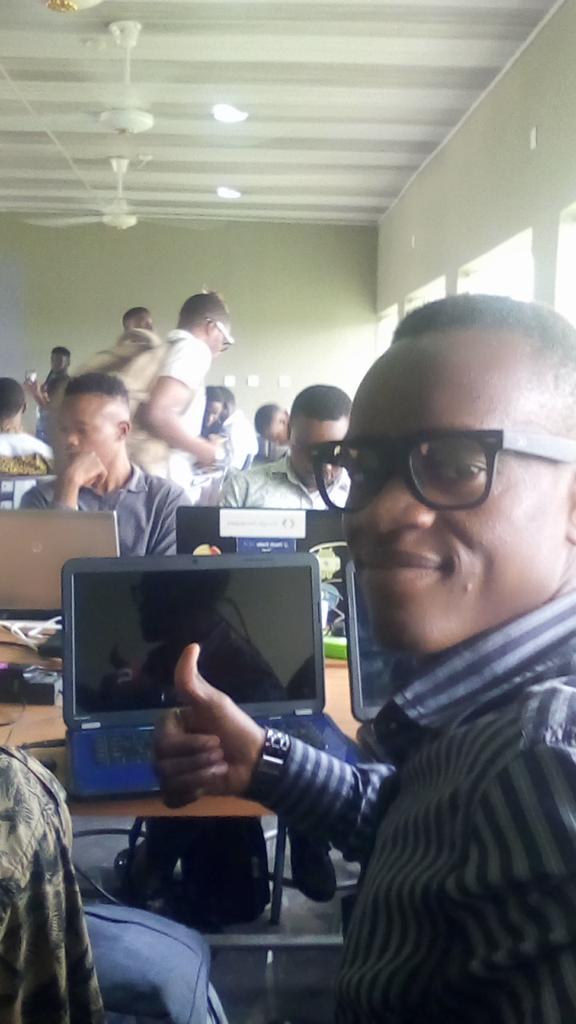 ExceptionalVic's tweet photo. #150DayOfALC4 #WeCodeImo #ALCImo Trending now at Oluaka Institute, Owerri. Revving up and Onboarding for the First Meetup for Google Cloud Track. https://t.co/EtYA0KLvsv