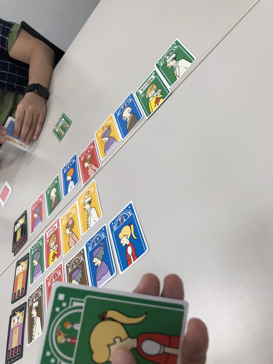 ট ইট র Hal 99 Tggチャンネル エレベーター前で ３列のエレベーター前に並べていく不思議な場所取りカードゲーム 除去されたカードと残ったカードをカウンティングしていると一定のコントロールが聞くような 運のようなというバランス 不思議なプレイ感覚