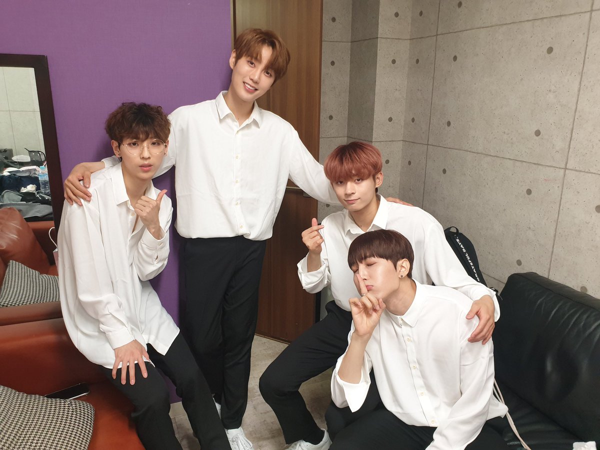 FS7_JAPAN's tweet photo. #TST #HANA #TOPSECRET #KPOP

今日からTSTの新しいシーズン
HANA=LOVEが始まりました💕
2部は19時からです🤗
楽しい時間を過ごしましょう❣️💖 https://t.co/huFr0sFAJi