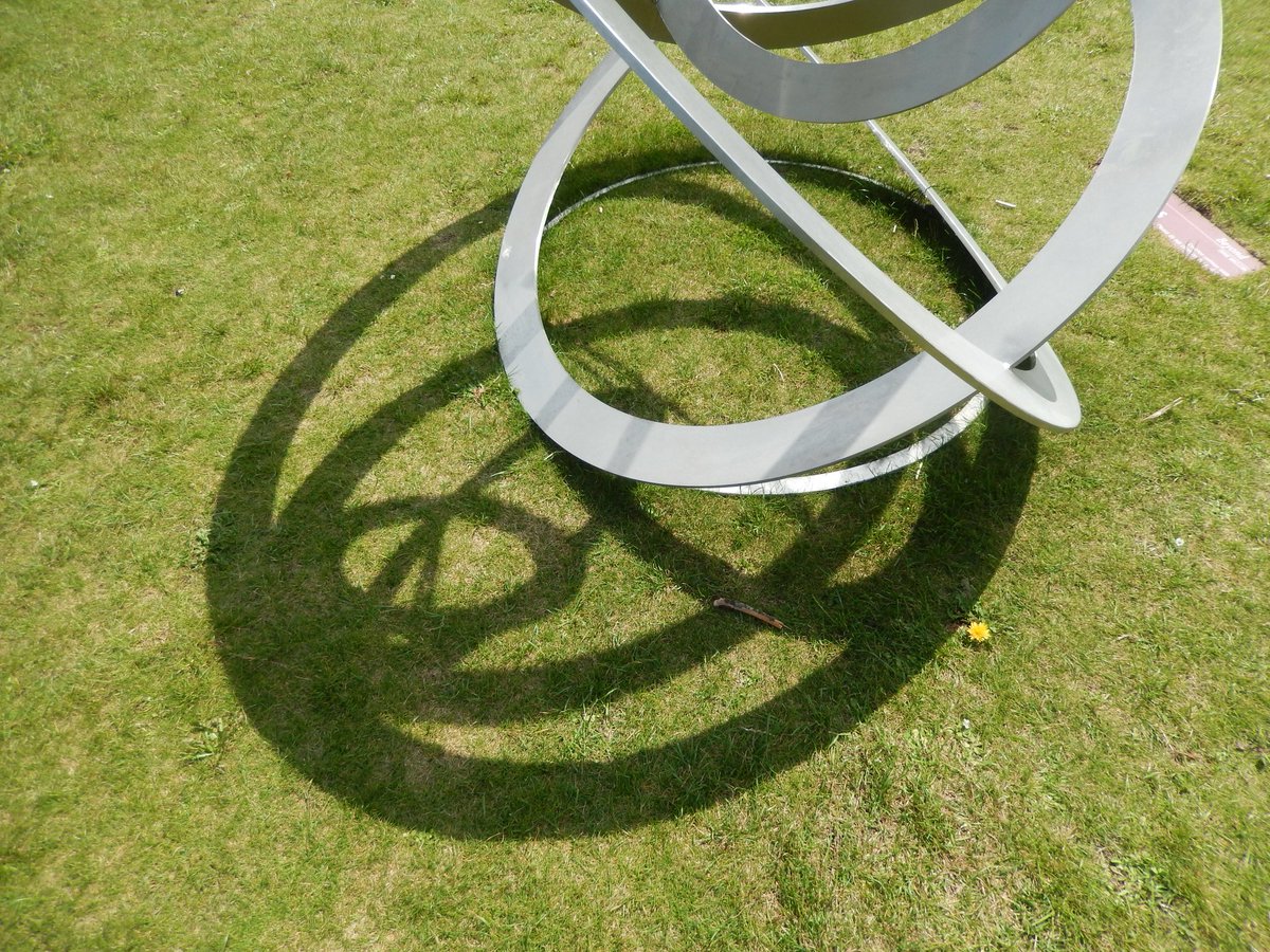 kbwoodnews's tweet photo. lots happening in #salisbury this weekend
#saturday
#armedforcesdaynationalevent @bbcwiltshire
-
#walk5 26/6/19 #urbanruralexchange
- with @jamesaldridge4 #noticing #walking #collaboration 
#drawing
reconnaissance 4 future walks
artist credits #dianemclean #skycircles #kbwoodnews https://t.co/jXKSedTAGT