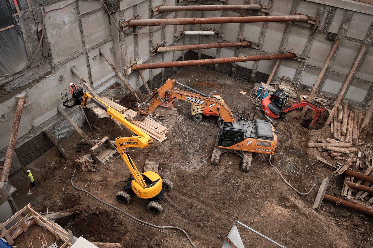 Emerige's tweet photo. ⛏ #EmerigeInProgress
Une résidence de 8'700 m² en construction au cœur de @mairiedu13, au 7 rue de Tolbiac.
Ce programme immobilier neuf profite d'un emplacement privilégié, proche de @laBnF, des Quais de Seine et @joinstationf.
#WorkInProgress #Construction https://t.co/ei3QtlcmdI