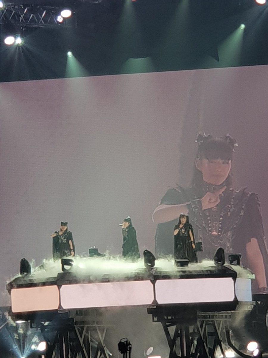AustinBarnette7's tweet photo. So it is confirmed Kano was part of BABYMETAL tonight! I wasn't ready.. I am having a hard time comprehending this...! https://t.co/F6q8phDoYE