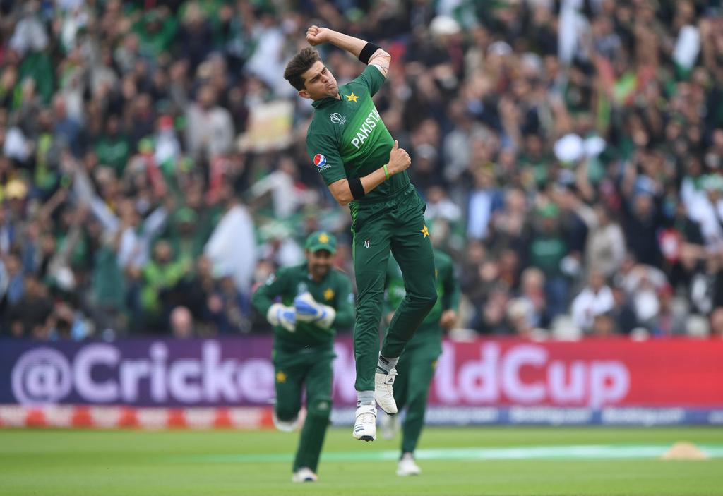 Real_MuhammadA's tweet photo. OUT 🎳
#Pak 27/2 4.5 #AFG
Over  12(16) https://t.co/JyxwsVk4rI