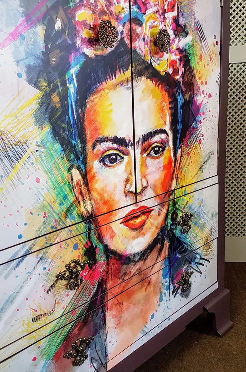 funkifythis's tweet photo. This is Frida! Our newest addition for sale in the shop. We have used the gorgeous new #FusionMineralPaint colour Twilight Geranium and added a beautiful art print of #FridaKahlo This is a very handy storage unit with doors at the top and two drawers at the bottom. 
#Crowborough https://t.co/dC9w6YZfUr