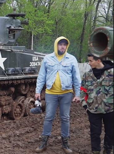 StruggleWorkZ tweet media