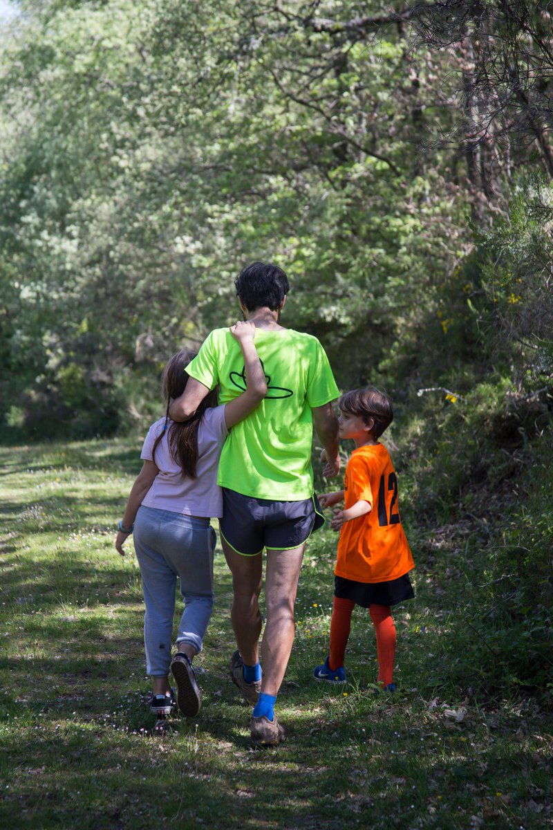 TrailNutrium's tweet photo. De esto va el #trailnutrium .
😍
#trailrunning #familia #niños #trail #nutriumteam #lavilla #ocon #larioja #nutrium #nutriciondeportiva #run #running https://t.co/1Sho8udMbb