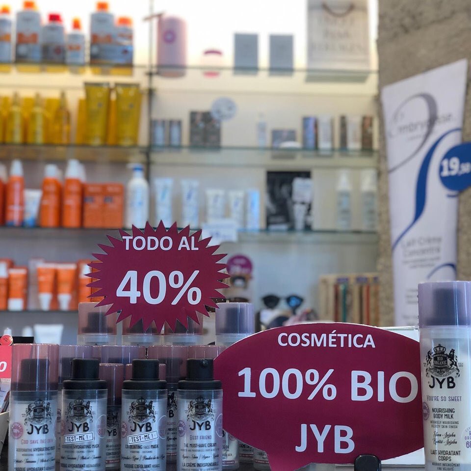 Farma_Arrechea's tweet photo. ¿Aún no te has acercado a descubrir JYB? La marca de cosmética 100% BIO que no sólo respeta nuestro medio ambiente sino también nos cuida la piel desde el interior. La gama de productos disponible cubre todas las necesidades:
#respestuosayefectiva #cuidatupiel #respetatuentorno https://t.co/cLfaOGU8Kj