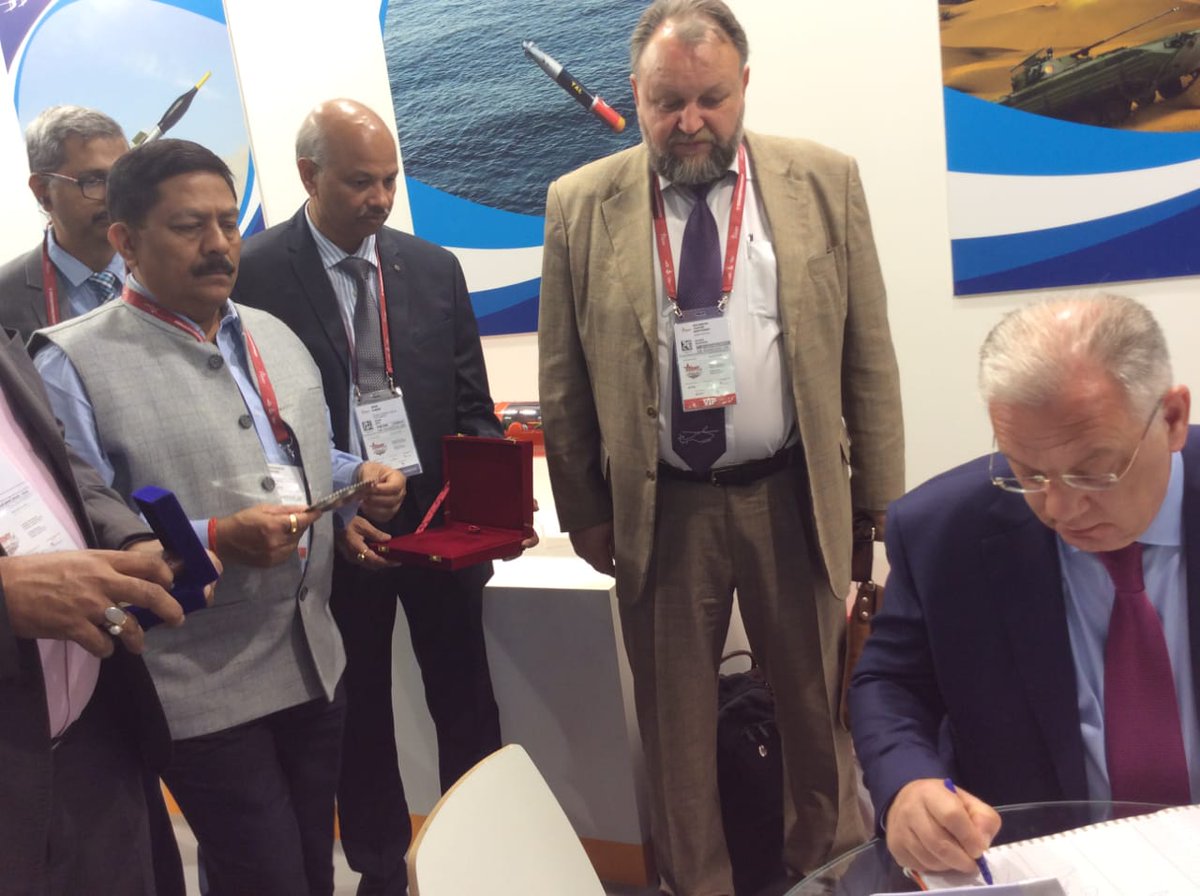 IndiaARMY20191's tweet photo. Honoured to have Director of FSMTC, Mr Dmitry Evgenyevich Shugaev at India Pavilion https://t.co/3PjLiFjndd