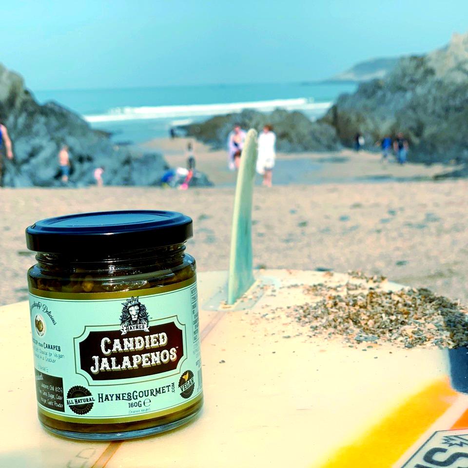 haynesgourmet's tweet photo. Anyone else wishing they were at the seaside today?This little Lion has the right idea... 

#woolacombe #woolacombebeach #ohidoliketobebesidetheseaside #seaside #surfing #candiedjalapenos #candiedjalapenosuk #lookforthelion #devon #devonseaside #surfboard https://t.co/gkkULDVkv2