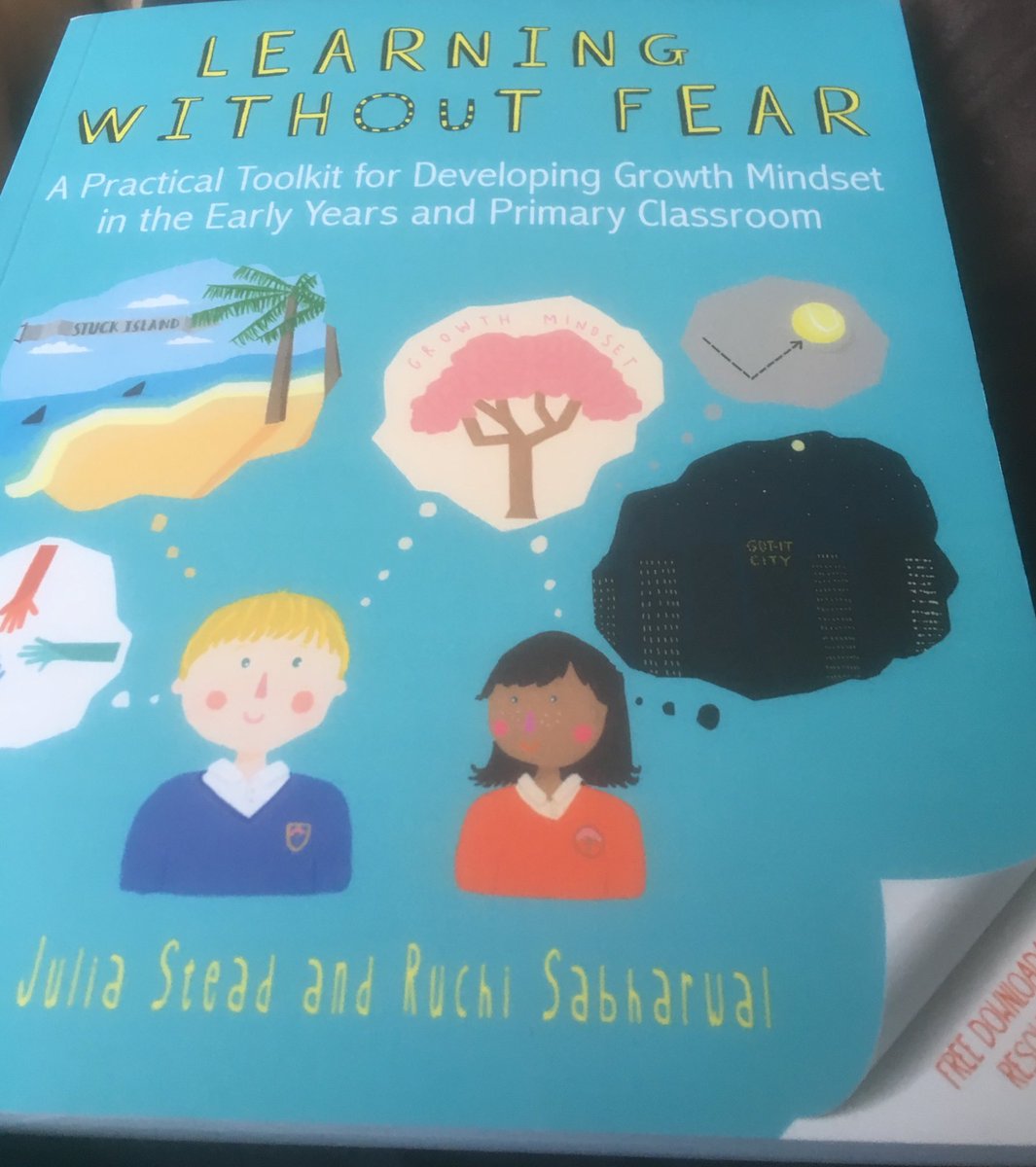 am looking forward to reading this ⁦<a href="/Missvintagepink/">VisibleTeacher</a>⁩ ⁦<a href="/juliastead1/">Julia Stead 🌟</a>⁩ #learning without fear