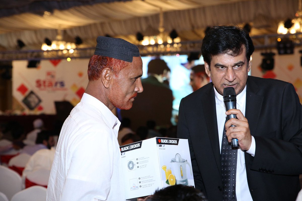 TARGET_PVT's tweet photo. #AliAkbarGroup, #TARGET, #StarsSalesConference2019, #GiftsDistribution, #Karachi. https://t.co/qzviww6T64
