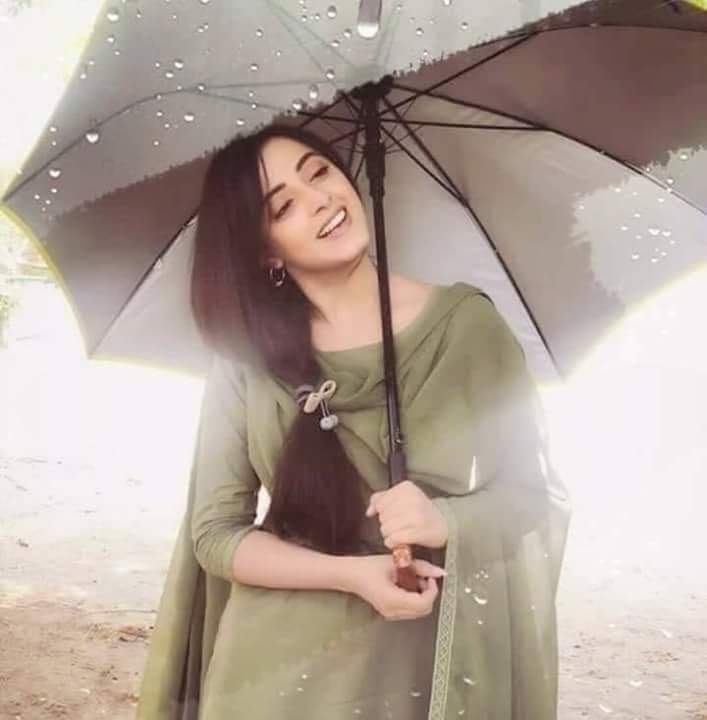 म मुसुक्क हास्छु😂
तिमी फिदा हुनु ल😘