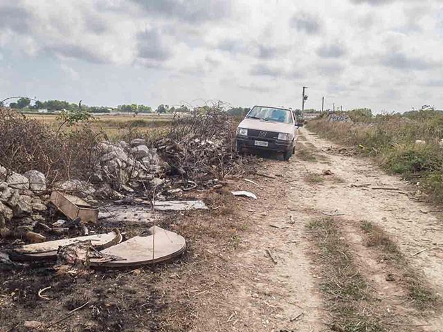 MikeHowarth's tweet image. Juxtaposed against the historic charm of cities like Lecce, we found several stretches of our journey through Puglia tainted by fly tippers. Household and building waste insensitively dumped on quiet country lanes or outside peoples homes. Left to rot or… ift.tt/2Xh7t46