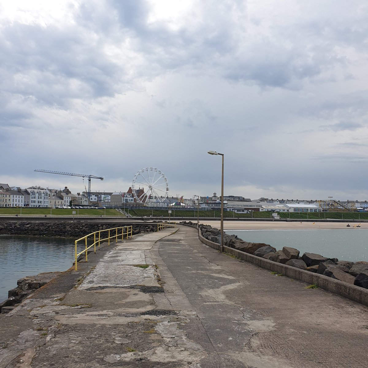 jimmyunited1's tweet photo. #PortrushisOpen
#comeandjointheparty
Har har
@AlanSimpsonNI @loveportrush @VisitPortrush @BarrysPortrush https://t.co/PcdbS0IlNU