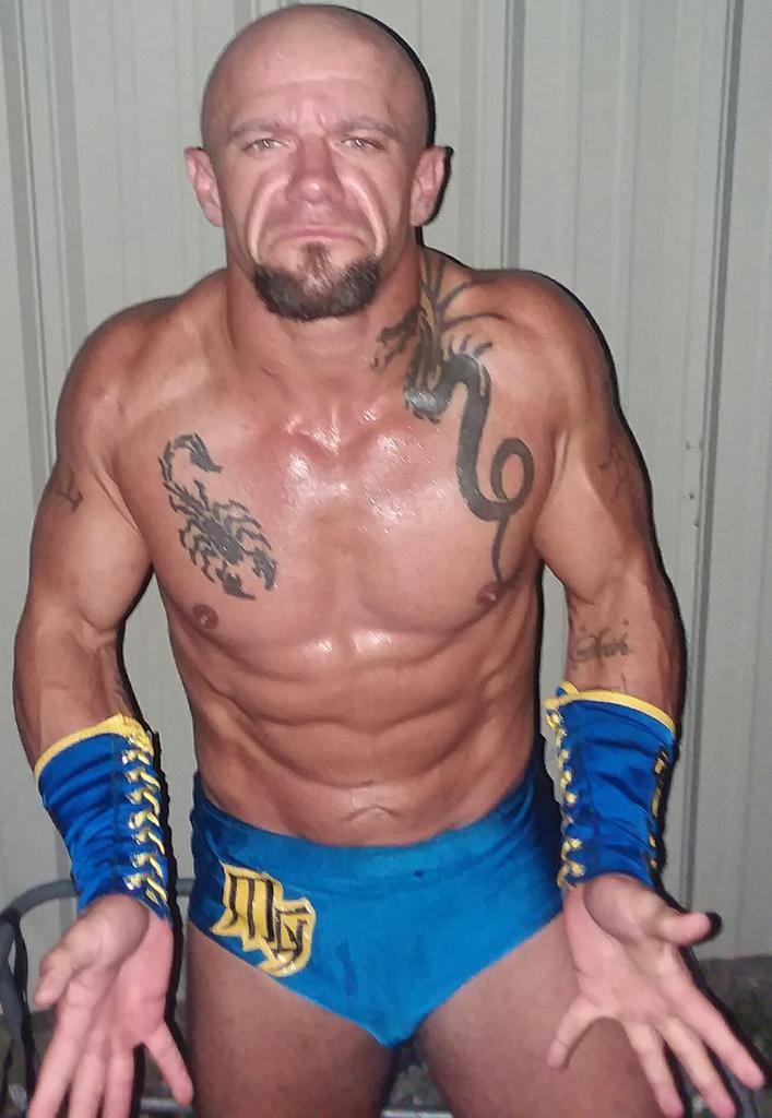 gilbertmatt271's tweet photo. Last night Tullahoma greeted me back with applause and cheers, knowing what they were in store for... My match was hard hitting and intense, as only I can do.... Just the way I promise to deliver, every time I get in that ring
#IAmTheBarefootBadass
#IntensityPersonified https://t.co/mzkUFFO0qw
