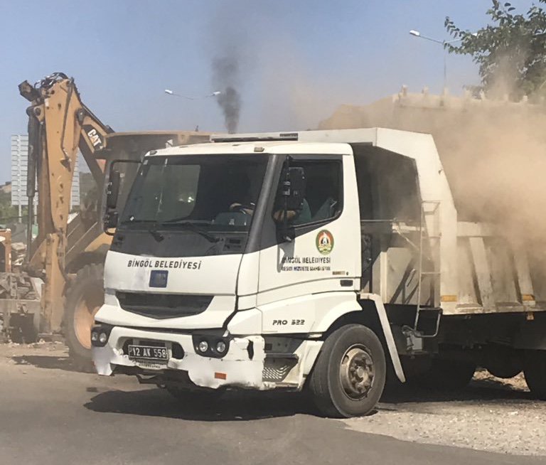 2 aylık çöp halk tepki gösterince kaldırıldı dlvr.it/R7VTD3