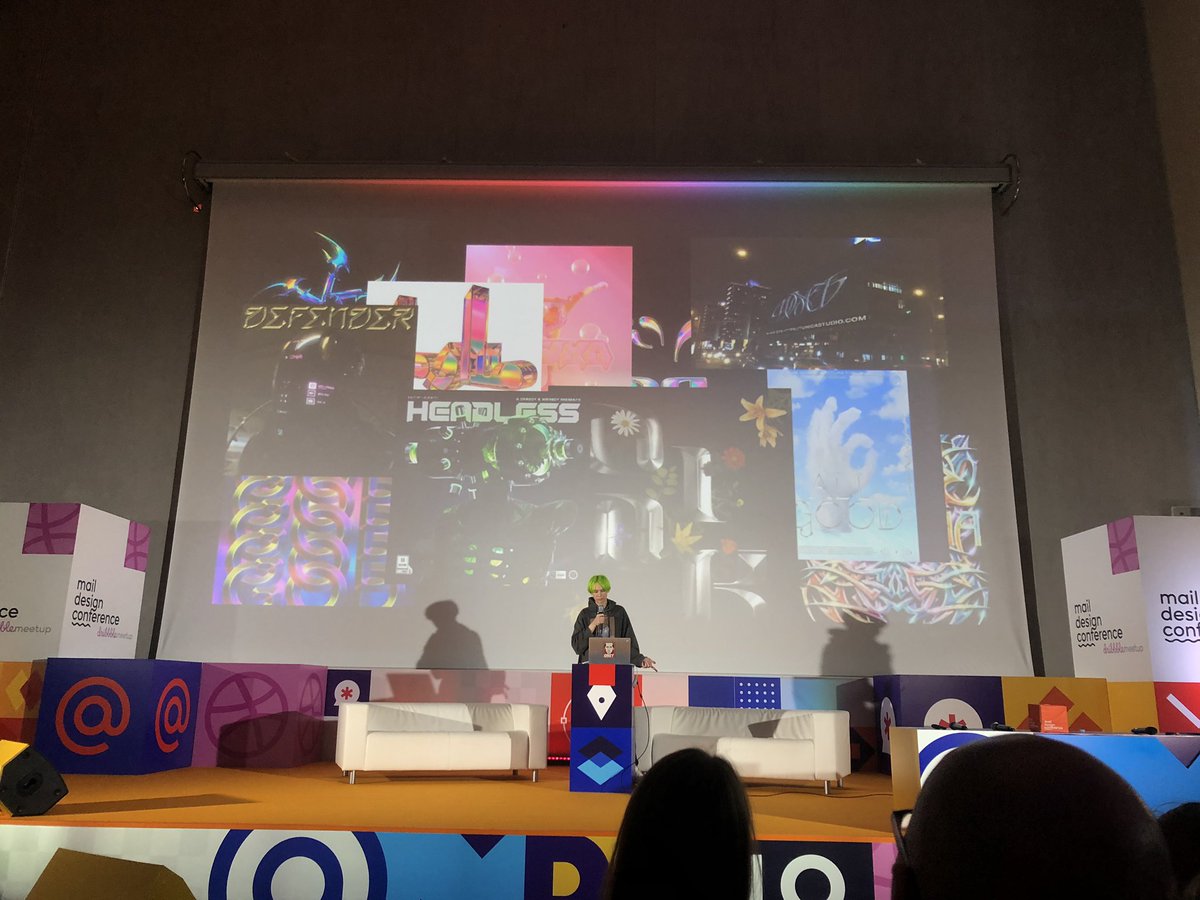 jvetrau's tweet photo. Андрей Шугальский рассказывает о своих экспериментах на стыке 3D, motion-дизайна, кинетической типографики и просто крутой современной визуальной дичи на #mailrudesign #dribbblemeetup https://t.co/uKstXMbijw