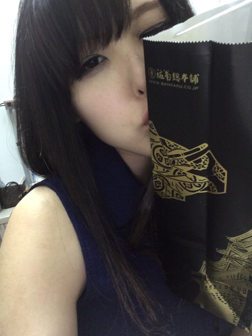 今日も撮影会いっぱいありがとうございました😊  ツイッターつっこまれるので頑張りました。笑 https://t.co/NOcjPyOhVs<a href="/tag/%E3%83%A9%E3%83%BC%E3%83%A1%E3%83%B3%E6%97%A5%E6%9C%AC%E4%B8%80%E6%B1%BA%E5%AE%9A%E6%88%A6"class="tags"><span>#ラーメン日本一決定戦</span></a><a href="/tag/%E7%89%B9%E7%B4%9A%E9%B6%8F%E8%95%8E%E9%BA%A6%E9%BE%8D%E4%BB%8B"class="tags"><span>#特級鶏蕎麦龍介</span></a><a href="/tag/%E5%AF%BF%E8%A3%BD%E9%BA%BA%E4%B8%AD%E8%8F%AF%E3%81%9D%E3%81%B0%E3%82%88%E3%81%97%E3%81%8B%E3%82%8F"class="tags"><span>#寿製麺中華そばよしかわ</span></a>