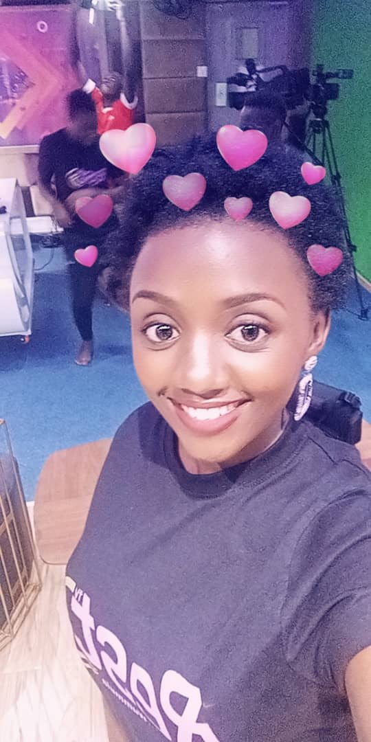 AmbassadorEve's tweet photo. A Minute Of Favour Will Save You a Life Time Of Struggle.
#AmCuteAnyway 😊
#GreatnessIsWithin
#WomanOfInfluence
#MyLifeMyMessage https://t.co/cffhWej6Tw
