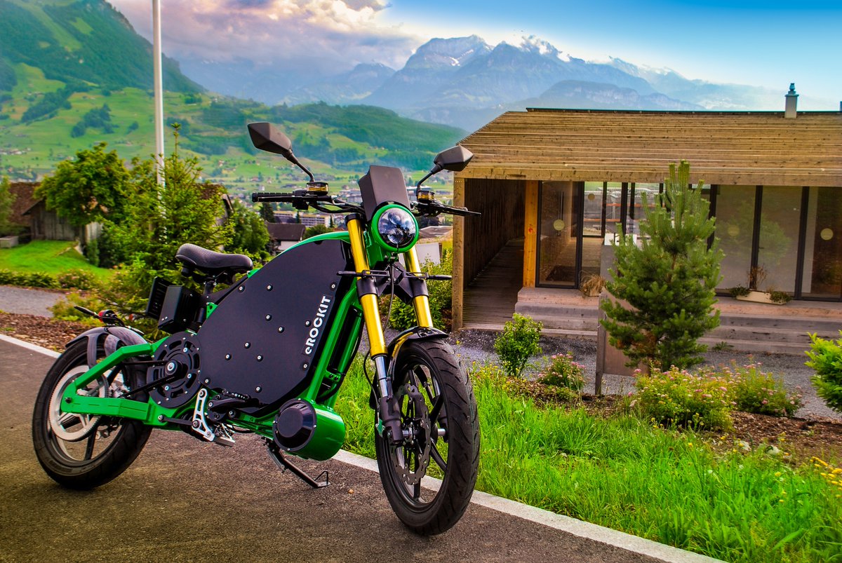 eROCKIT_Bike's tweet photo. We love #Switzerland! #eROCKIT visited #ecocoach and #ecovolta, our partner for high-performance #battery systems & #emobility solutions. Check out our new model: https://t.co/Ftvv1lWDWZ #alps #bike #electricvehicles #ElectricVehicle #swiss #motorcycle #motorbike #velo #ebike #RT https://t.co/XVtdwPLnJ8