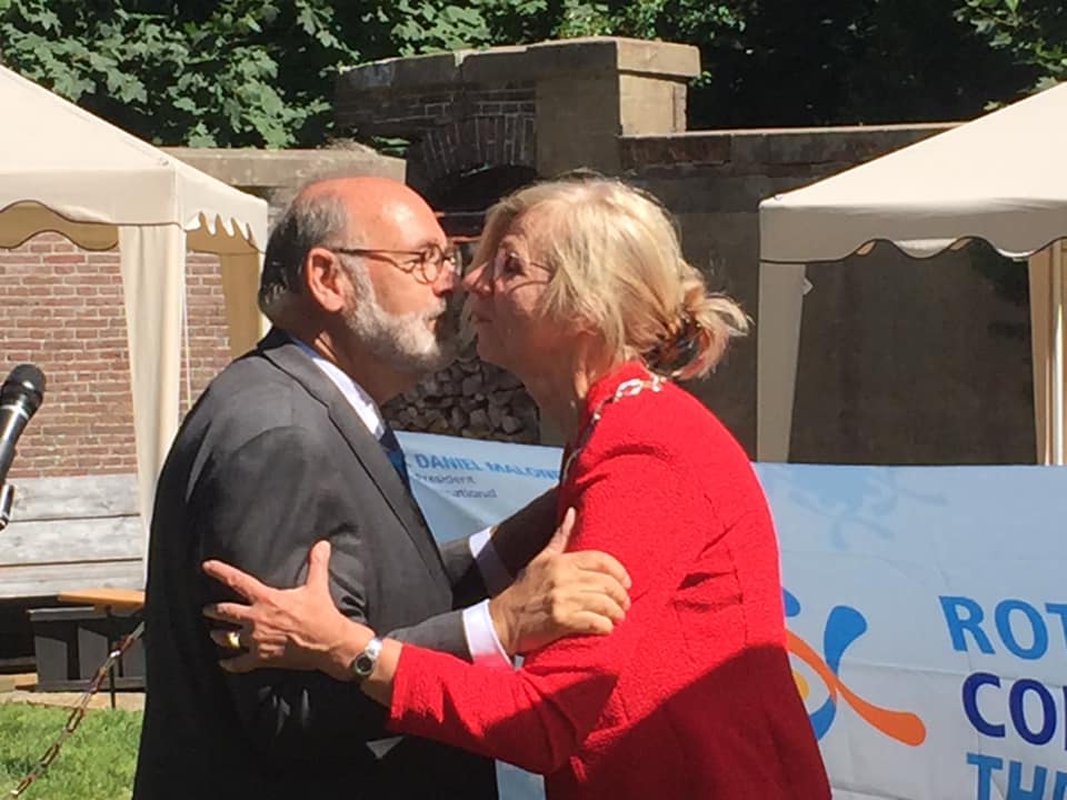 <a href="/nelsangers/">Nel Sangers</a> van (Rotary Zeist) is de nieuwe gouverneur van Rotary in Midden-Nederland, als opvolger van <a href="/bauke030/">Bauke Boersma</a> Boersma.