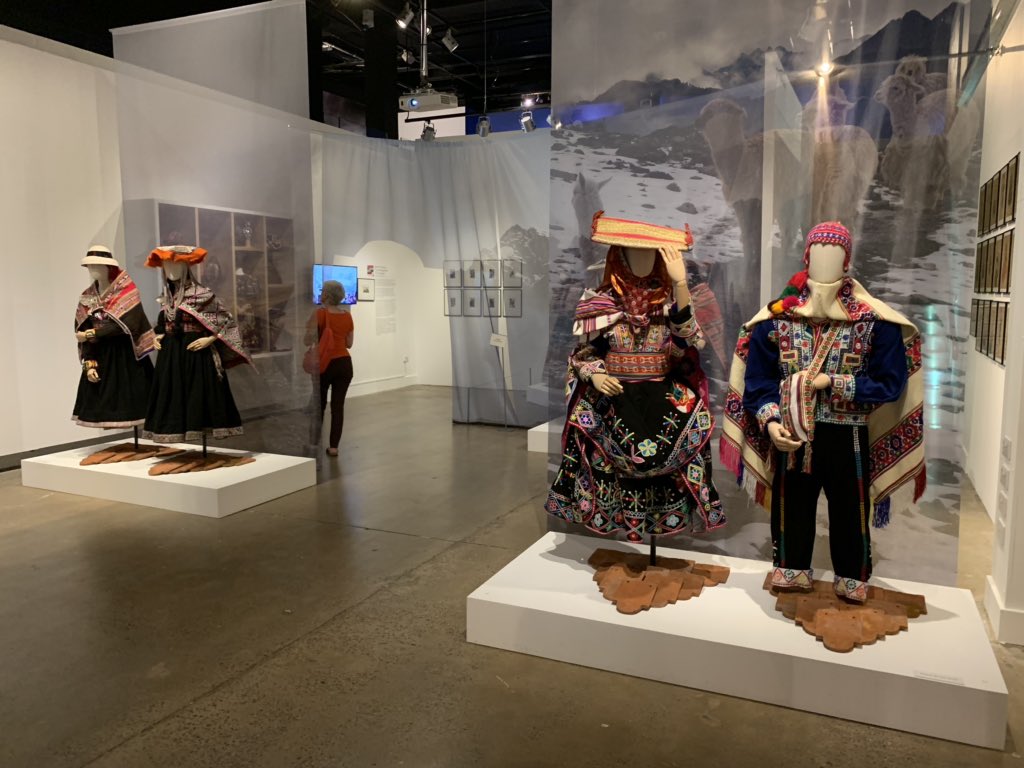 #fashionandtextilemuseum #london #Peru #weaversoftheclouds #exhibition #tejedoresperuanos