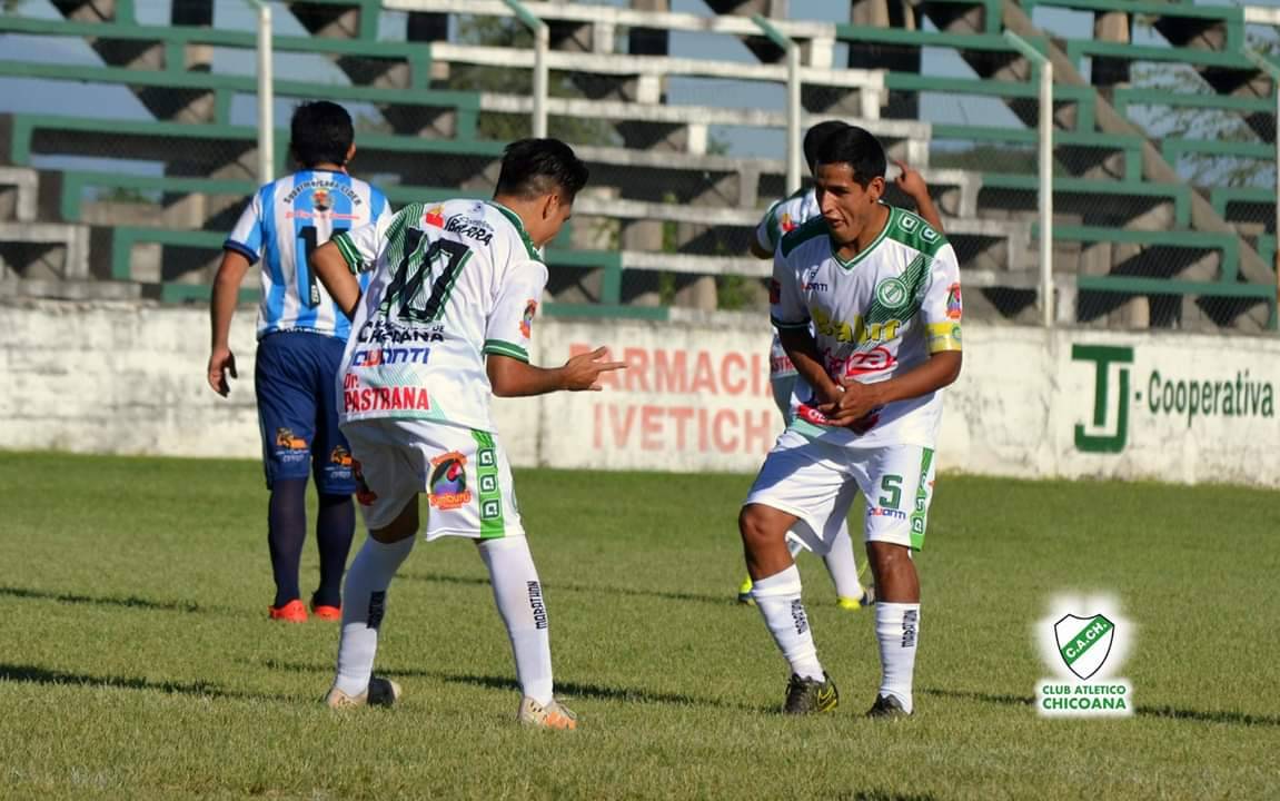 AtlChicoana's tweet photo. Arranca la novena fecha de la Liga del Valle, hoy juega el Blanco frente a San Bernardo en Moldes. A las 14.15 hs la reserva y a las 16.15 hs la primera #VamosBlanco 💪🇳🇬⚽️ https://t.co/00D9pJu0DJ