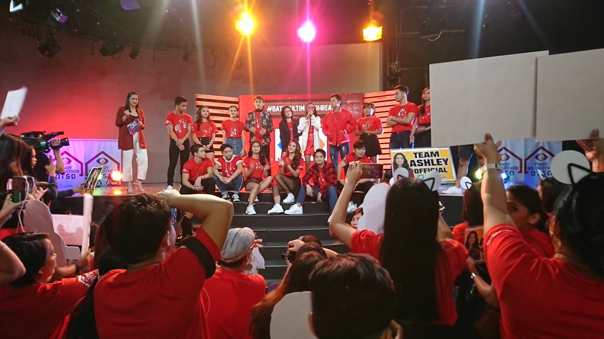 AshleySlappers's tweet photo. Start na! Sino nakapanood ng opening prod nila?

@direklauren @starhuntabscbn
@ashdlmundo @PBBabscbn
BatchThree FANCON
#BatchUltimate3hreat https://t.co/Q7FsoYbtSc