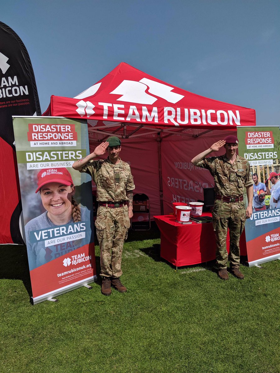 Meanwhile colleagues at the @TeamRubiconUK stand at #AFDChatham Salute everyone attending today’s events around the UK 🇬🇧 

A special salute for colleagues at the National @SalisburyAFD event & our friends @wilsonslawcom 

#ArmedForcesDay #salisburysalutes #TeamRubicon