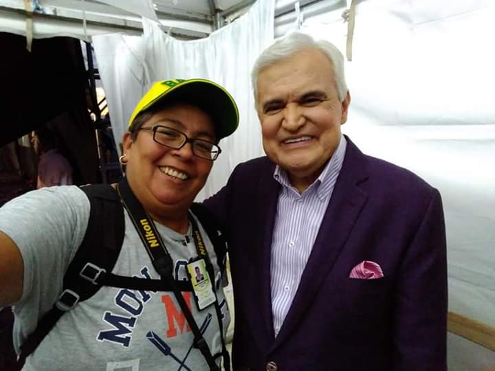 VipMedios's tweet photo. Una hermosa y querida periodista de la ciudad de Palmira también estuvo en el show de las estrellas, no te lo pierdas.
#JorgeBaronEnPalmira #LosPeriodistasDePalmiraDicen. #Palmira #VIPMedios https://t.co/pK9cMfQZeG