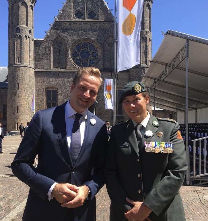 Veteranendag met de politicus met de hipste schoenen <a href="/hugodejonge/">Hugo de Jonge</a>