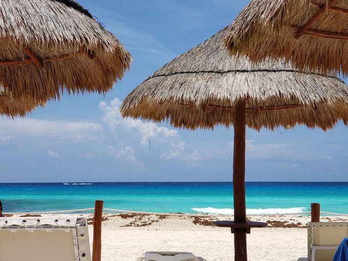 Beautiful day in Cancun! https://t.co/mhncRBBxMt